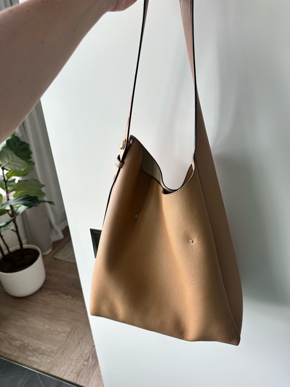 Tory Burch Pebbled Leather Shoulder Hobo - Tan - Picture 3 of 8